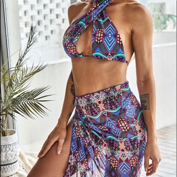 SOLD!! Bikini - Picture 1 of 4